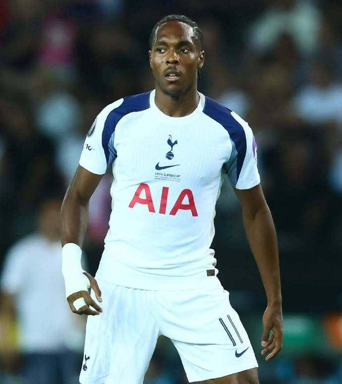 罚定位球, 离年度六冠