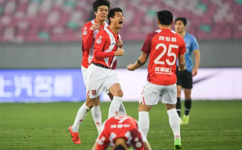 img, 牙联赛多历, div